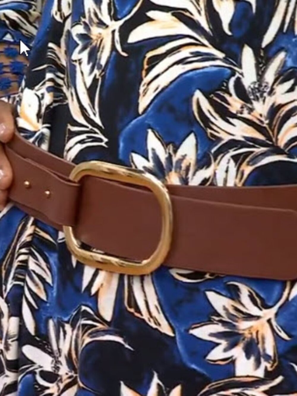 NWOT Susan Graver Faux Leather Contour Belt w/ Novelty Strap & Buckle Closure